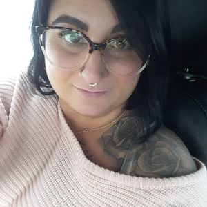 Meet your Posher, Stayfani